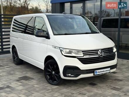 Білий Фольксваген Мультиван, об'ємом двигуна 2 л та пробігом 116 тис. км за 65900 $, фото 1 на Automoto.ua