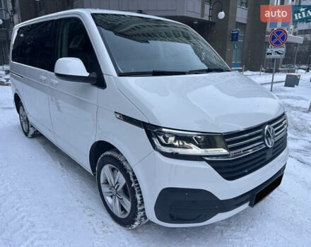 Белый Фольксваген Мультиван, объемом двигателя 1.97 л и пробегом 212 тыс. км за 47300 $, фото 1 на Automoto.ua