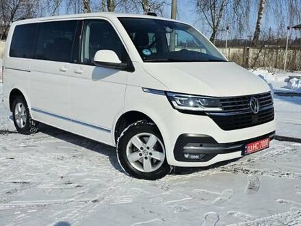 Белый Фольксваген Мультиван, объемом двигателя 1.97 л и пробегом 164 тыс. км за 45777 $, фото 1 на Automoto.ua
