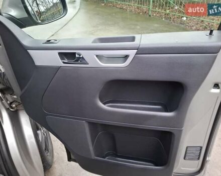 Бежевый Фольксваген Мультиван, объемом двигателя 2 л и пробегом 307 тыс. км за 19000 $, фото 32 на Automoto.ua