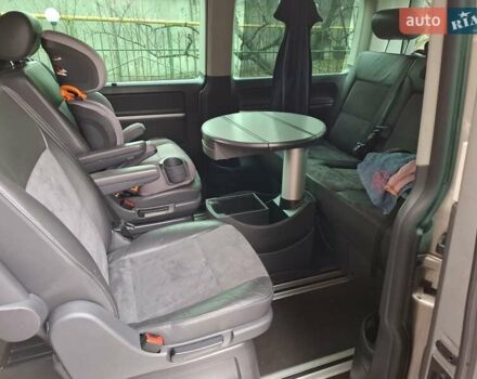 Бежевый Фольксваген Мультиван, объемом двигателя 2 л и пробегом 307 тыс. км за 19000 $, фото 23 на Automoto.ua