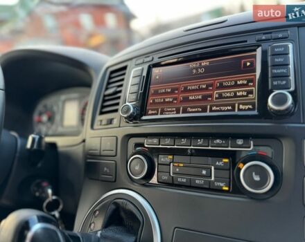 Бежевый Фольксваген Мультиван, объемом двигателя 1.97 л и пробегом 238 тыс. км за 22400 $, фото 34 на Automoto.ua