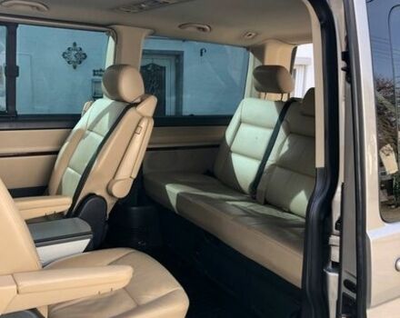 Бежевый Фольксваген Мультиван, объемом двигателя 1.97 л и пробегом 236 тыс. км за 21000 $, фото 17 на Automoto.ua