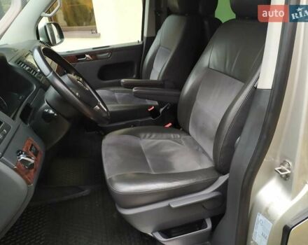 Бежевий Фольксваген Мультиван, об'ємом двигуна 1.98 л та пробігом 206 тис. км за 28500 $, фото 78 на Automoto.ua