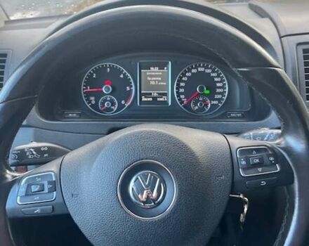 Фольксваген Мультиван 2013 в Киеве на Automoto.ua Бежевый Фольксваген Мультиван, объемом двигателя 1.97 л и пробегом 206 тыс. км за 25000 $, фото 4 на Automoto.ua