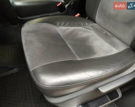 Бежевий Фольксваген Мультиван, об'ємом двигуна 1.98 л та пробігом 206 тис. км за 28500 $, фото 77 на Automoto.ua