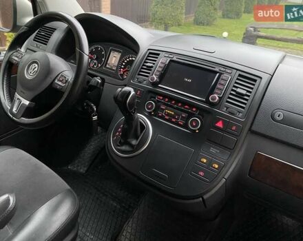 Бежевий Фольксваген Мультиван, об'ємом двигуна 1.98 л та пробігом 206 тис. км за 28500 $, фото 39 на Automoto.ua