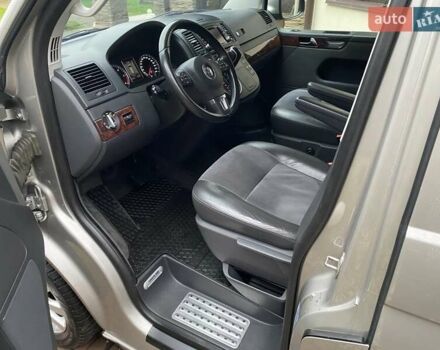 Бежевий Фольксваген Мультиван, об'ємом двигуна 1.98 л та пробігом 206 тис. км за 28500 $, фото 10 на Automoto.ua