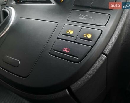 Бежевий Фольксваген Мультиван, об'ємом двигуна 1.98 л та пробігом 206 тис. км за 28500 $, фото 42 на Automoto.ua