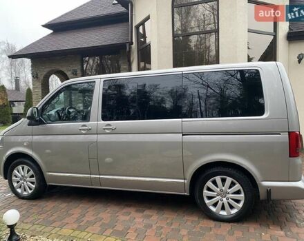 Бежевий Фольксваген Мультиван, об'ємом двигуна 1.98 л та пробігом 206 тис. км за 28500 $, фото 8 на Automoto.ua