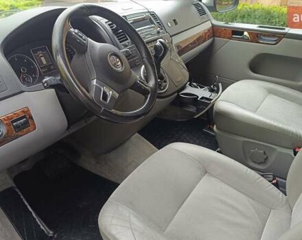 Бежевый Фольксваген Мультиван, объемом двигателя 1.97 л и пробегом 287 тыс. км за 24500 $, фото 12 на Automoto.ua