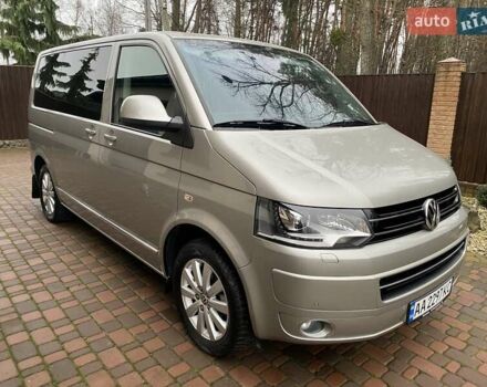 Бежевий Фольксваген Мультиван, об'ємом двигуна 1.98 л та пробігом 206 тис. км за 28500 $, фото 3 на Automoto.ua