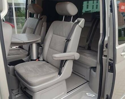 Бежевый Фольксваген Мультиван, объемом двигателя 1.97 л и пробегом 287 тыс. км за 24500 $, фото 7 на Automoto.ua