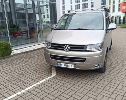 Бежевый Фольксваген Мультиван, объемом двигателя 1.97 л и пробегом 287 тыс. км за 24500 $, фото 3 на Automoto.ua