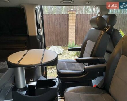 Бежевий Фольксваген Мультиван, об'ємом двигуна 1.98 л та пробігом 206 тис. км за 28500 $, фото 32 на Automoto.ua