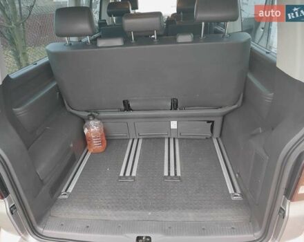 Бежевый Фольксваген Мультиван, объемом двигателя 1.97 л и пробегом 253 тыс. км за 23200 $, фото 17 на Automoto.ua