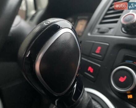 Бежевий Фольксваген Мультиван, об'ємом двигуна 1.98 л та пробігом 206 тис. км за 28500 $, фото 40 на Automoto.ua