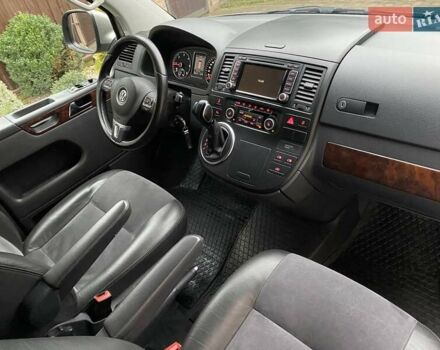 Бежевий Фольксваген Мультиван, об'ємом двигуна 1.98 л та пробігом 206 тис. км за 28500 $, фото 25 на Automoto.ua