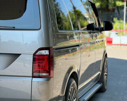 Бежевый Фольксваген Мультиван, объемом двигателя 1.97 л и пробегом 193 тыс. км за 52000 $, фото 7 на Automoto.ua