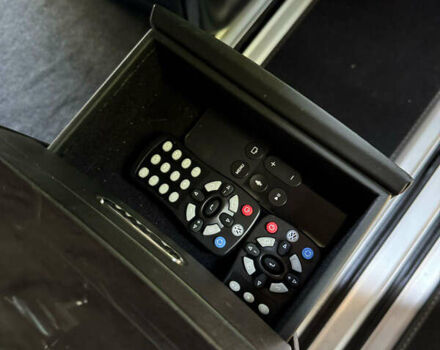 Бежевый Фольксваген Мультиван, объемом двигателя 1.97 л и пробегом 193 тыс. км за 52000 $, фото 29 на Automoto.ua