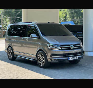 Бежевый Фольксваген Мультиван, объемом двигателя 1.97 л и пробегом 193 тыс. км за 52000 $, фото 40 на Automoto.ua