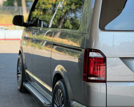 Бежевый Фольксваген Мультиван, объемом двигателя 1.97 л и пробегом 193 тыс. км за 52000 $, фото 12 на Automoto.ua