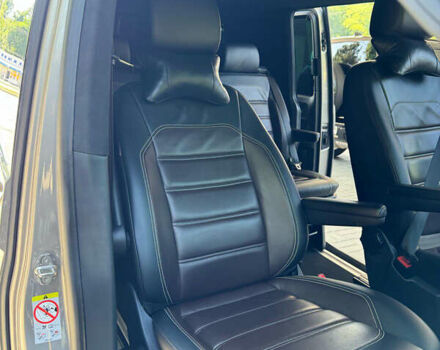 Бежевый Фольксваген Мультиван, объемом двигателя 1.97 л и пробегом 193 тыс. км за 52000 $, фото 15 на Automoto.ua