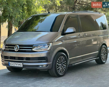 Бежевый Фольксваген Мультиван, объемом двигателя 1.97 л и пробегом 193 тыс. км за 52000 $, фото 2 на Automoto.ua