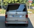 Бежевий Фольксваген Мультиван, об'ємом двигуна 1.98 л та пробігом 199 тис. км за 44000 $, фото 9 на Automoto.ua