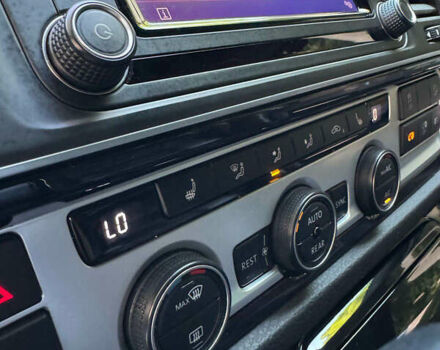 Бежевый Фольксваген Мультиван, объемом двигателя 1.97 л и пробегом 193 тыс. км за 52000 $, фото 20 на Automoto.ua