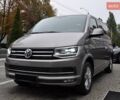 Бежевый Фольксваген Мультиван, объемом двигателя 1.97 л и пробегом 180 тыс. км за 43500 $, фото 1 на Automoto.ua