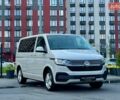 Бежевый Фольксваген Мультиван, объемом двигателя 1.97 л и пробегом 77 тыс. км за 54900 $, фото 3 на Automoto.ua
