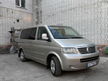 Бежевый Фольксваген Мультиван, объемом двигателя 2.5 л и пробегом 361 тыс. км за 14300 $, фото 1 на Automoto.ua