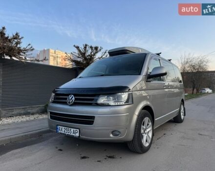 Бежевый Фольксваген Мультиван, объемом двигателя 1.97 л и пробегом 238 тыс. км за 22400 $, фото 1 на Automoto.ua