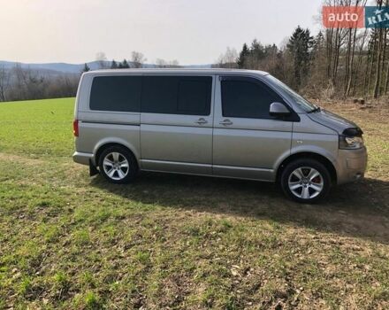 Бежевый Фольксваген Мультиван, объемом двигателя 1.97 л и пробегом 236 тыс. км за 21000 $, фото 1 на Automoto.ua