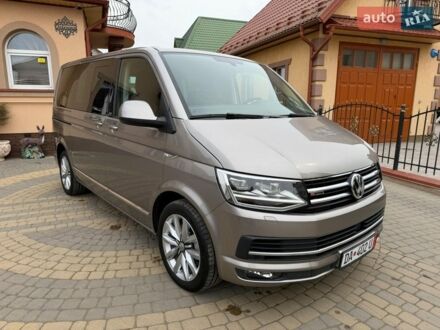 Бежевый Фольксваген Мультиван, объемом двигателя 2 л и пробегом 270 тыс. км за 30999 $, фото 1 на Automoto.ua