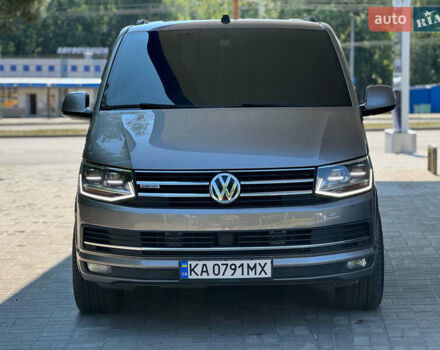 Бежевий Фольксваген Мультиван, об'ємом двигуна 1.97 л та пробігом 193 тис. км за 52000 $, фото 1 на Automoto.ua