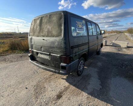Фольксваген Мультиван 1993 в Славянске на Automoto.ua Черный Фольксваген Мультиван, объемом двигателя 2.4 л и пробегом 300 тыс. км за 1719 $, фото 4 на Automoto.ua