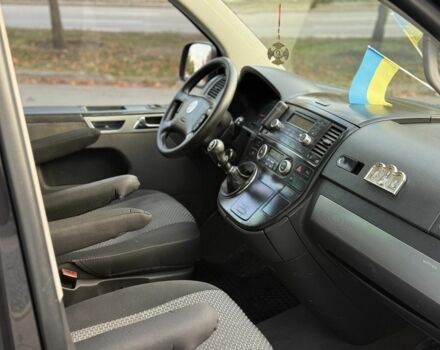 Фольксваген Мультиван 2004 у Дніпро (Дніпропетровську) на Automoto.ua Чорний Фольксваген Мультиван, об'ємом двигуна 2.5 л та пробігом 418 тис. км за 8900 $, фото 10 на Automoto.ua