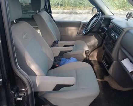 Чорний Фольксваген Мультиван, об'ємом двигуна 2.46 л та пробігом 488 тис. км за 12000 $, фото 5 на Automoto.ua