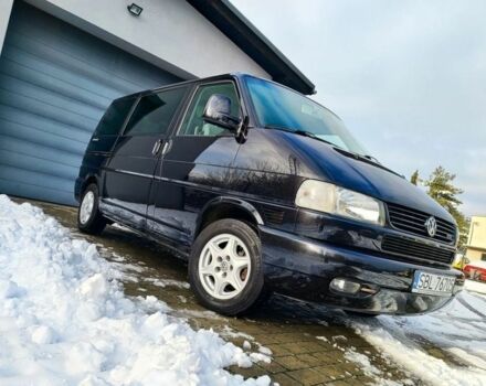 Черный Фольксваген Мультиван, объемом двигателя 2.5 л и пробегом 305 тыс. км за 3500 $, фото 2 на Automoto.ua