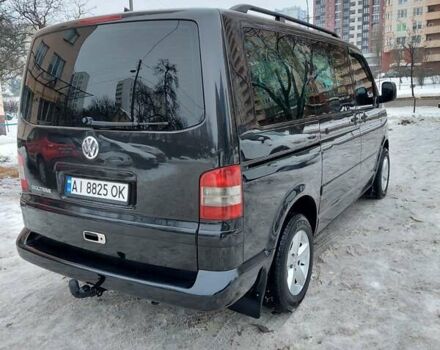 Черный Фольксваген Мультиван, объемом двигателя 2.5 л и пробегом 309 тыс. км за 10000 $, фото 7 на Automoto.ua