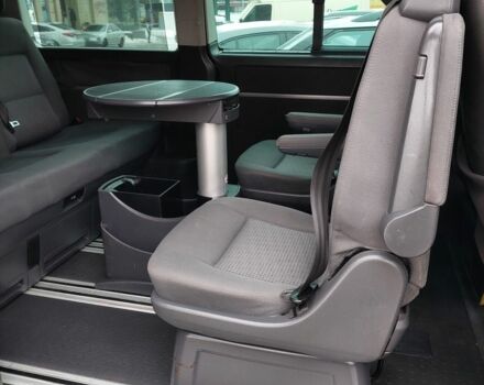 Черный Фольксваген Мультиван, объемом двигателя 2.5 л и пробегом 308 тыс. км за 10000 $, фото 11 на Automoto.ua