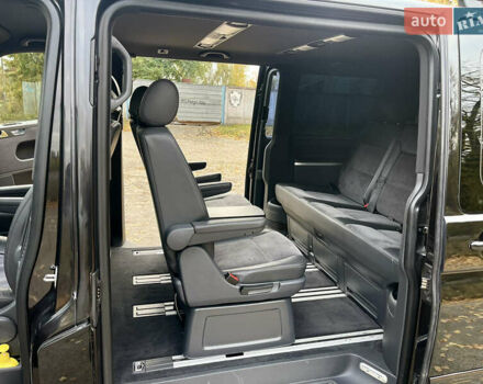 Черный Фольксваген Мультиван, объемом двигателя 3.2 л и пробегом 256 тыс. км за 15400 $, фото 22 на Automoto.ua