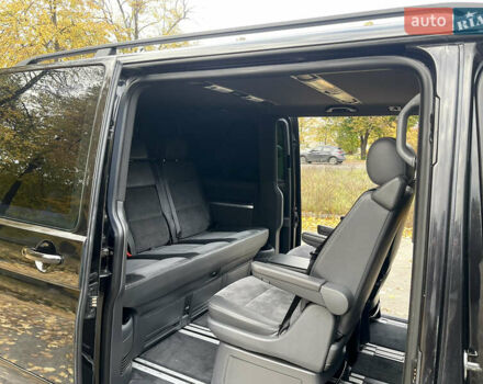 Черный Фольксваген Мультиван, объемом двигателя 3.2 л и пробегом 256 тыс. км за 15400 $, фото 18 на Automoto.ua