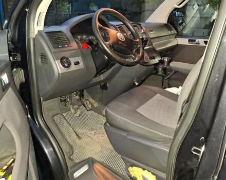 Чорний Фольксваген Мультиван, об'ємом двигуна 2.46 л та пробігом 418 тис. км за 13500 $, фото 3 на Automoto.ua