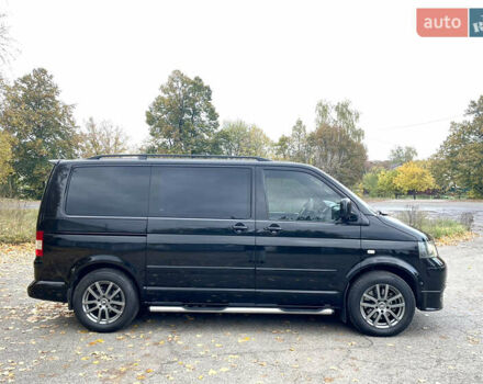 Черный Фольксваген Мультиван, объемом двигателя 3.2 л и пробегом 256 тыс. км за 15400 $, фото 2 на Automoto.ua