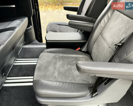 Черный Фольксваген Мультиван, объемом двигателя 3.2 л и пробегом 256 тыс. км за 15400 $, фото 19 на Automoto.ua