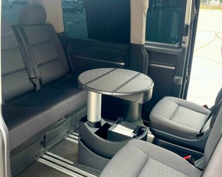 Чорний Фольксваген Мультиван, об'ємом двигуна 2.5 л та пробігом 310 тис. км за 13000 $, фото 11 на Automoto.ua