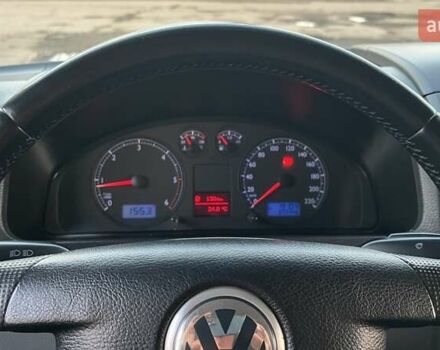 Черный Фольксваген Мультиван, объемом двигателя 2.5 л и пробегом 377 тыс. км за 11990 $, фото 19 на Automoto.ua